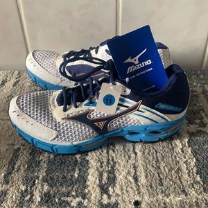 Mizuno Wave Inspire 9 running shoes rider unc Jordan Nike blue Carolina CrossFit
